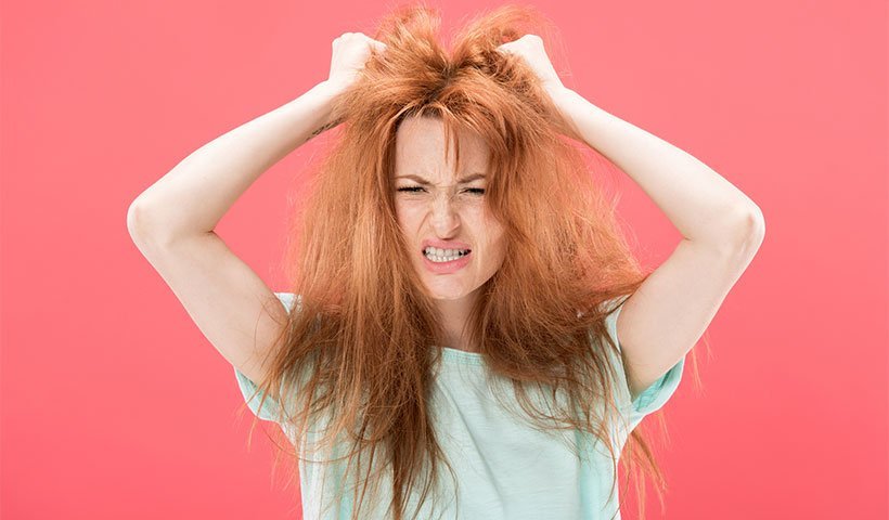 How to Prevent Tangles in a Ginger Wig