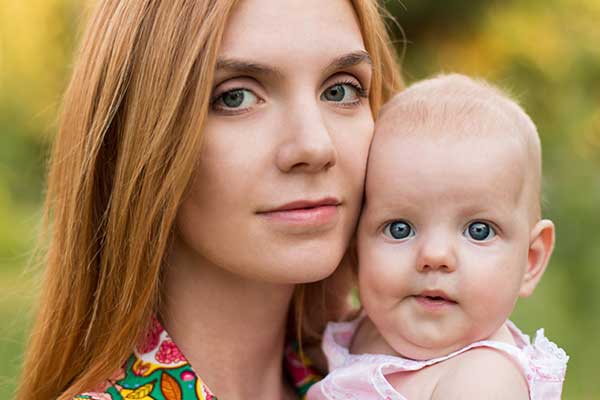 Is it safe to wear a ginger wig during pregnancy?